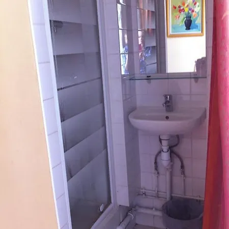 Du Palais Guest house 2*